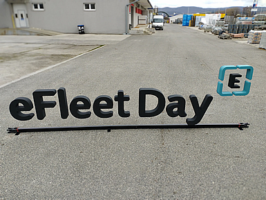 Plastove levitujuce pismena