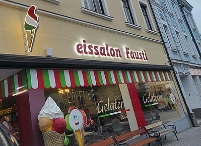 Podsvietele logo a reklamana vystrc